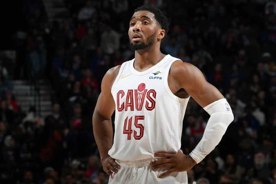 世界杯下注-米切尔35+7+9骑士双杀76人 恩比德13000分里程碑加兰伤退